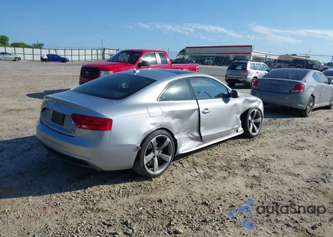 2016 Audi A5 2.0T Premium z USA, uszkodzony, nr VIN WAUM2AFRXGA014318